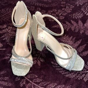 Polly Gold/Silver Rhinestone Prom Formal Party Club Chunky Block Heel Size.5 1/2